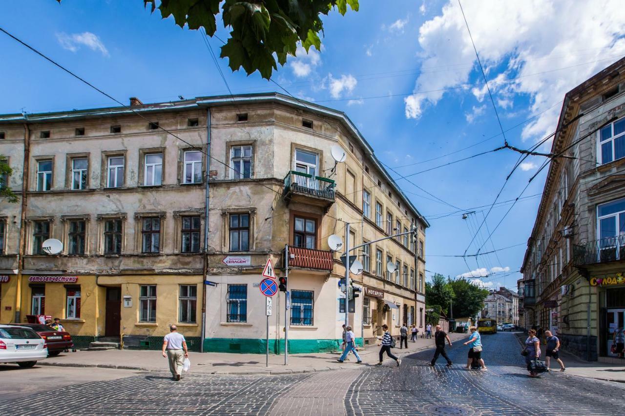 1 Квартира Возле Ж/Д Вокзала, 15 Минут От Центра Лвив Екстериор снимка